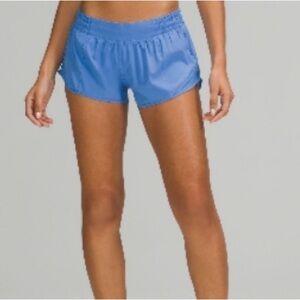Lululemon Athletica Hotty Hot short size 6 linerless 2.5” Blue Nile